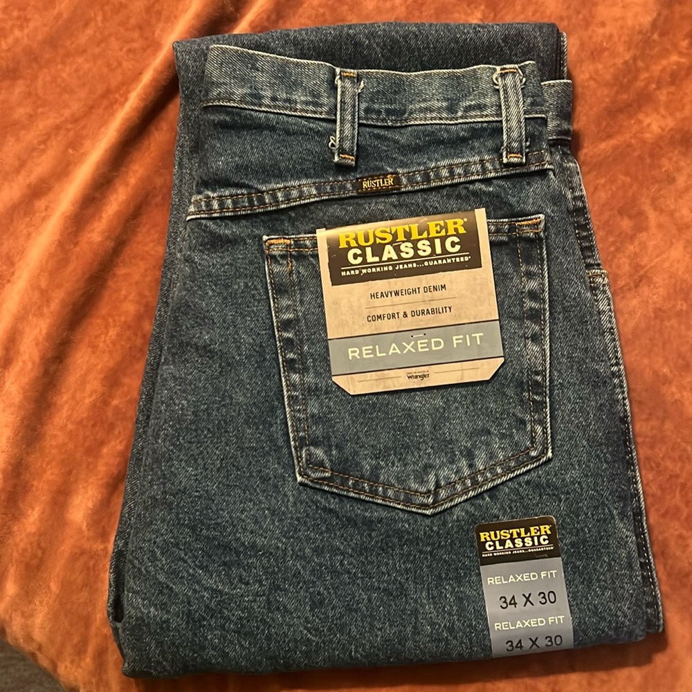 NWT Rustler Mens light washed denim jeans